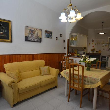 Casa Vacanze I Girasoli Иглесиас Екстериор снимка