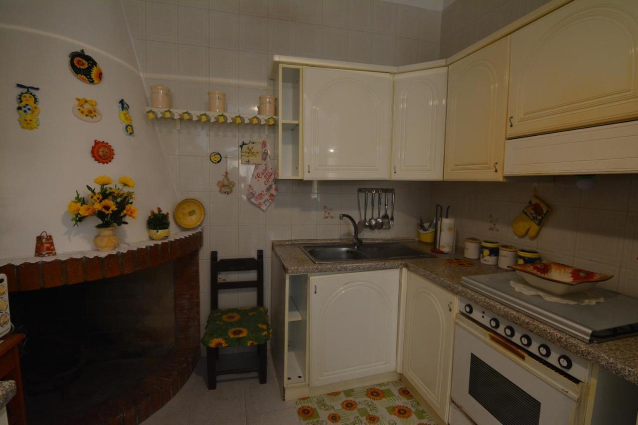 Casa Vacanze I Girasoli Иглесиас Екстериор снимка