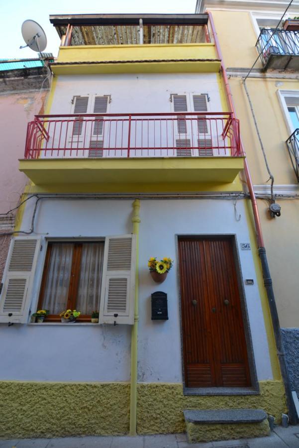 Casa Vacanze I Girasoli Иглесиас Екстериор снимка