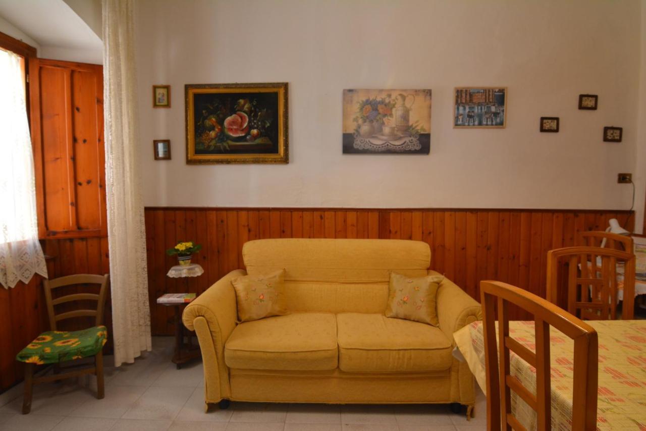 Casa Vacanze I Girasoli Иглесиас Екстериор снимка